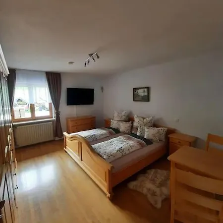 Apartment Meli's Gaestezimmer - - Wohnen Mit 2 Katzen Rohrdorf (Bavaria)