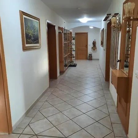 Meli's Gaestezimmer - - Wohnen Mit 2 Katzen