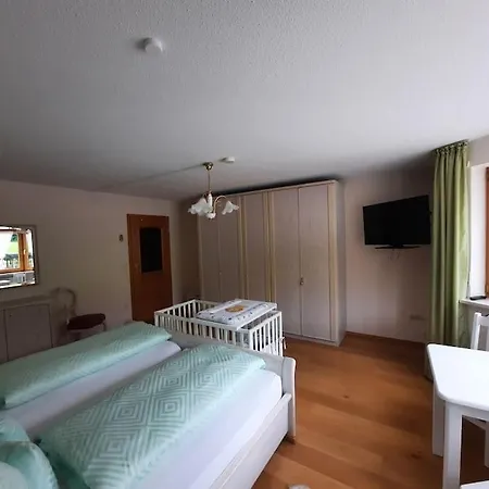 Apartment Meli's Gaestezimmer - - Wohnen Mit 2 Katzen Rohrdorf (Bavaria)
